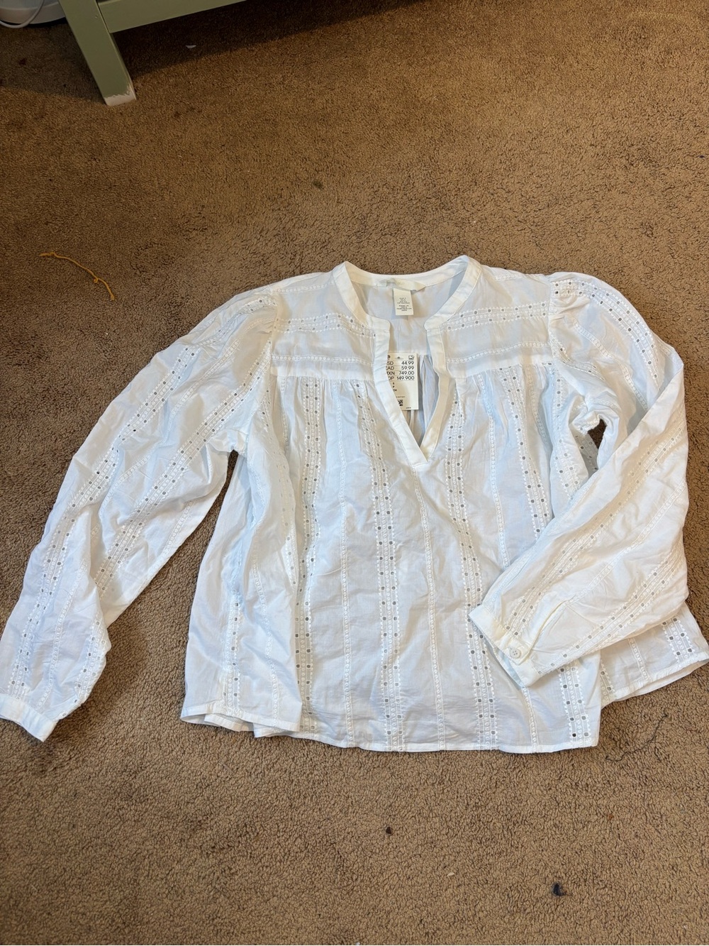 H&M White Eyelet Peasant Blouse